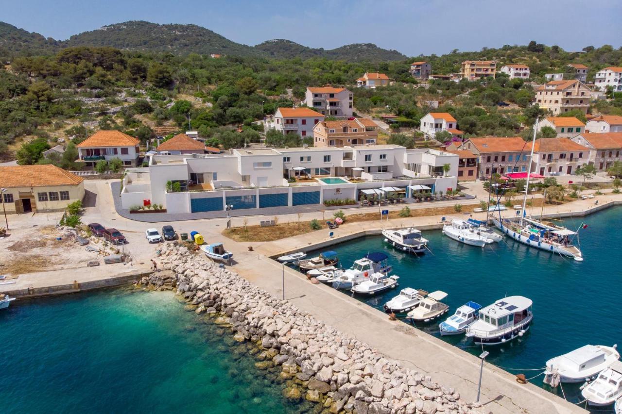 Maiora Luxury Island Apartma Sali