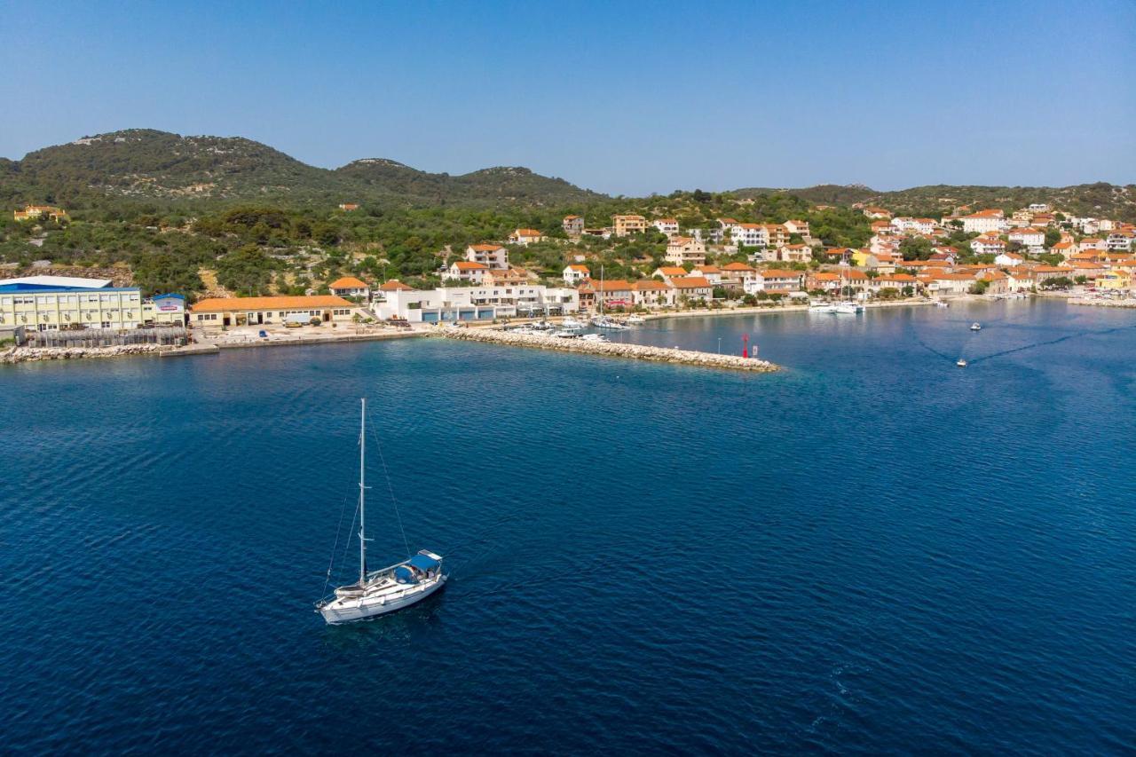 Maiora Luxury Island * Sali